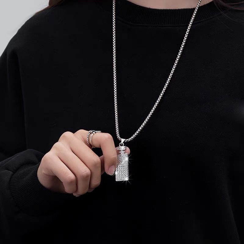 Kalung Rantai Liontin Botol Parfum Bahan Titanium Steel Gaya Korea / Retro / Hip Hop Untuk Wanita