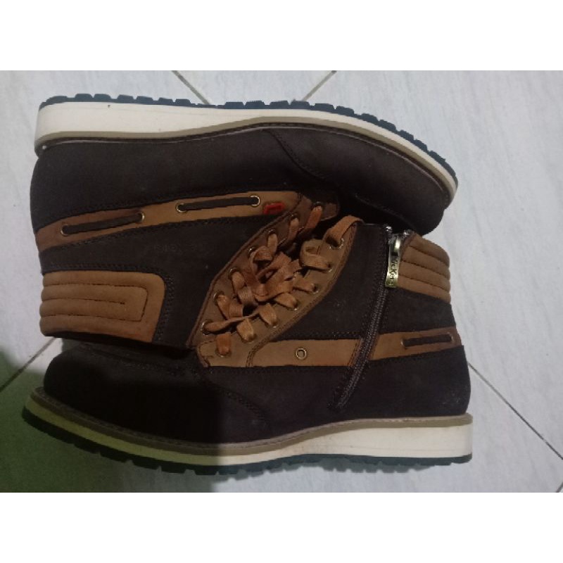 sepatu boots KICKERS ORIGINAL