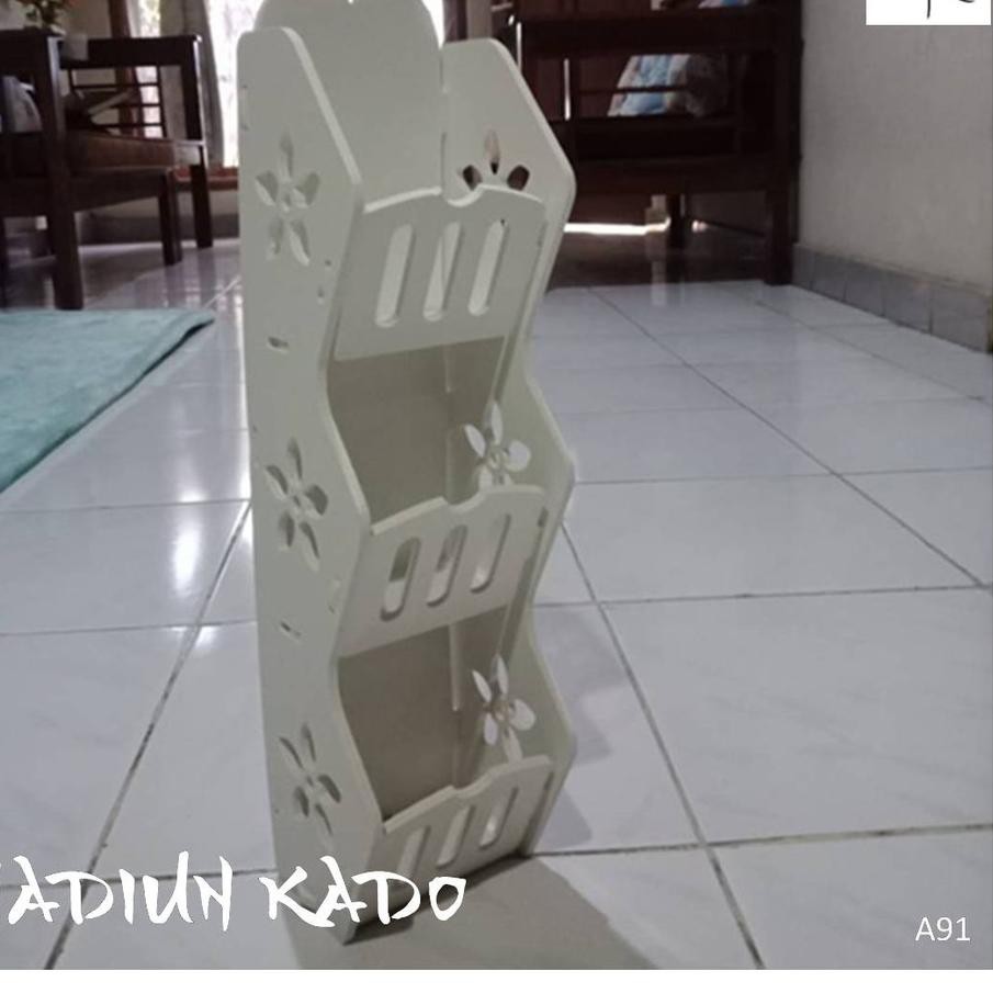 556 Rak Dinding Pajangan/Kosmetik/HP/ Remote Storage Decorative DIY .,,.,.,