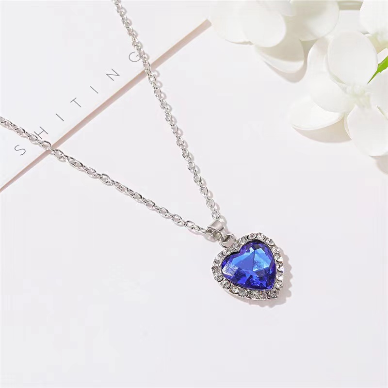 Kalung Love Liontin Kristal Untuk Wanita Elegan Korean Aksesoris Fashion