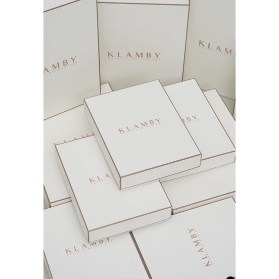 BLIND SALE SCARF WEARING KLAMBY