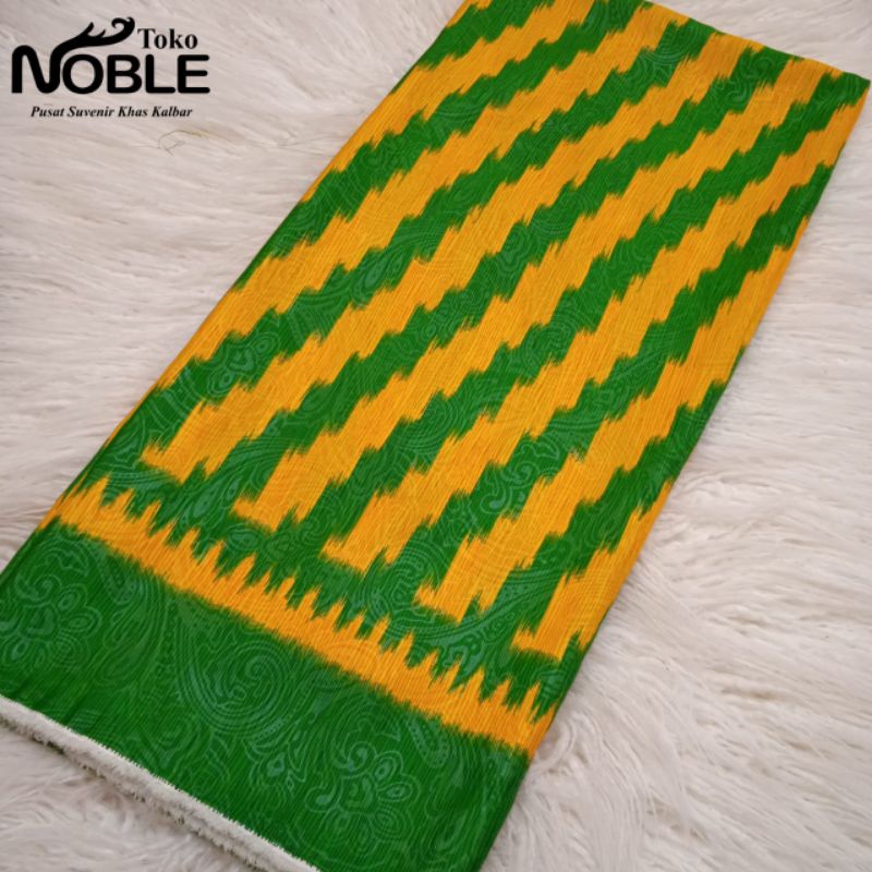 Kain Motif  Corak Insang Melayu ( METERAN )