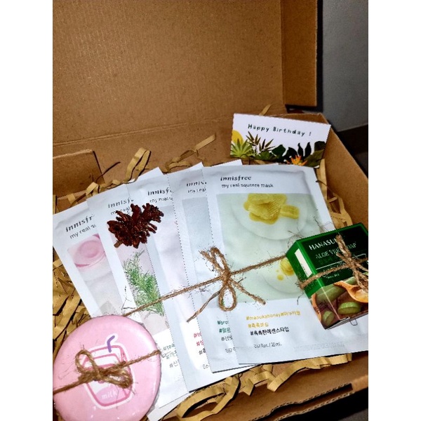 

Hampers Kado Ulang Tahun Skin Care Cewe Lucu Unik