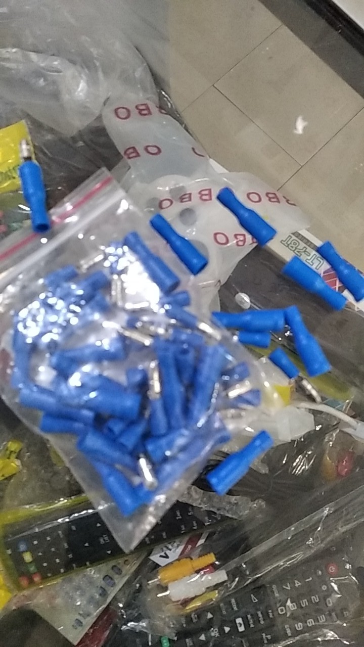 50pcs = 25pcs Male + 25pcs Female  Insulated Connector Crimp Bullet Terminal Untuk 22 ~ 16 Awg Wiring