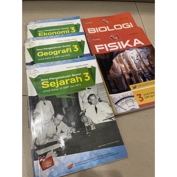 Buku Ekonomi Geografi Sejarah Biologi Fisika SMP/MTS kelas 3 IX 9 Global Mengembangkan Karakter Bang