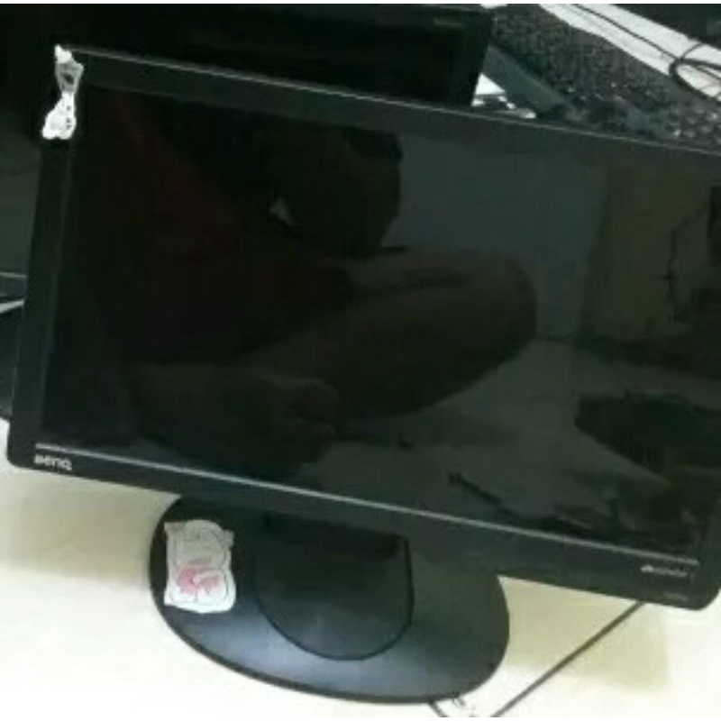 Monitor 16in Inch WideScreen Komputer PC CCTV LCD LED Normal