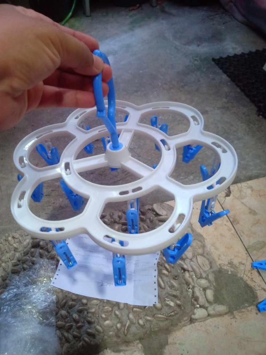 Gantungan Jemuran 16 Jepit - Serbaguna