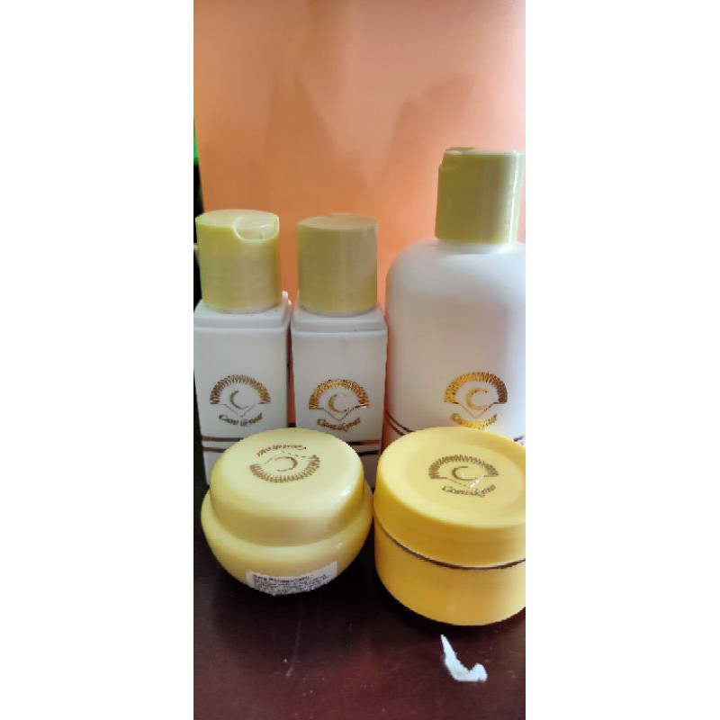Jual paket cantik ( 2 toner + cream pagi + cream malam + sabun