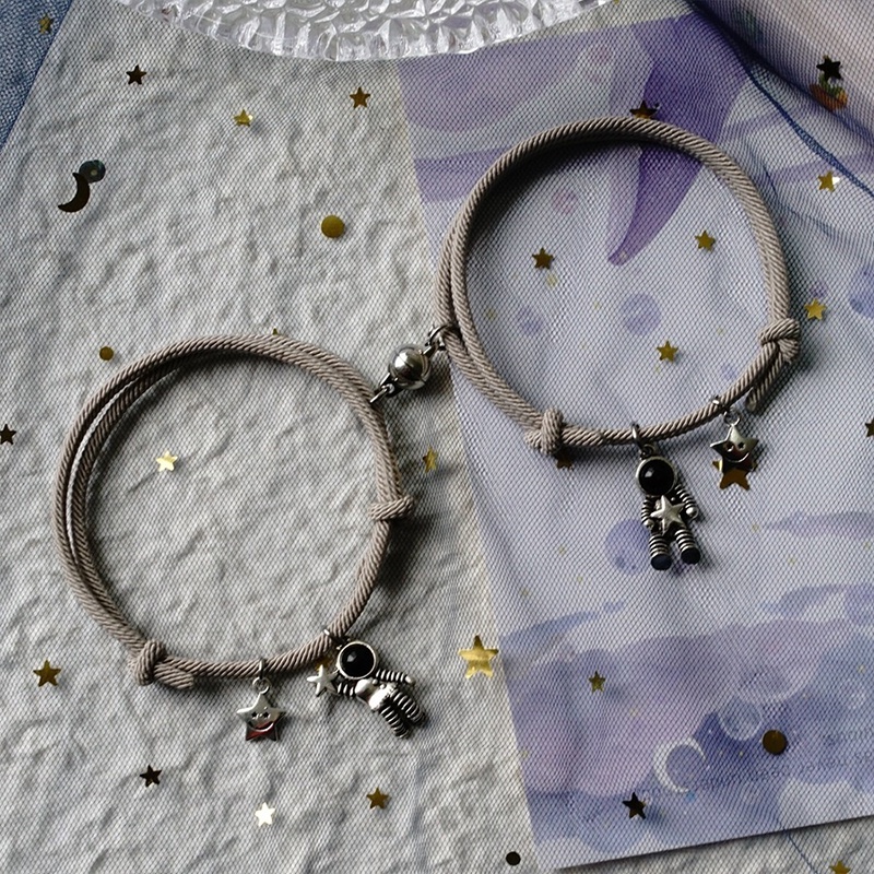 2 pcs/set lucu astronot pasangan magnet gelang hadiah ulang tahun-Won