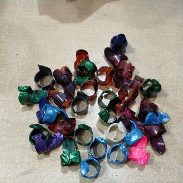 1pcs pick gitar jari kuku