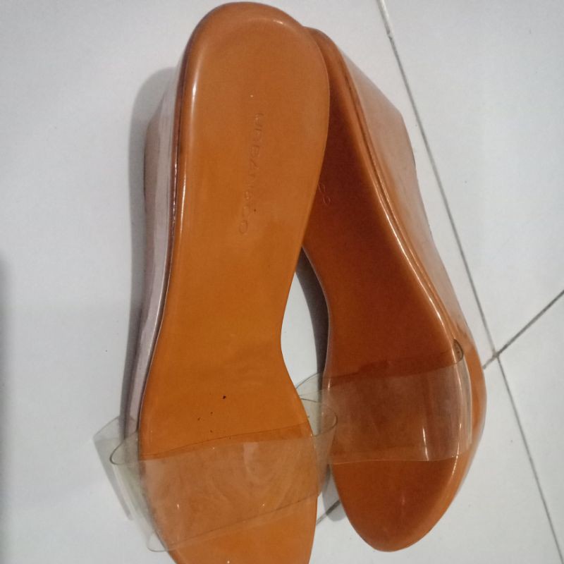 preloved sendal