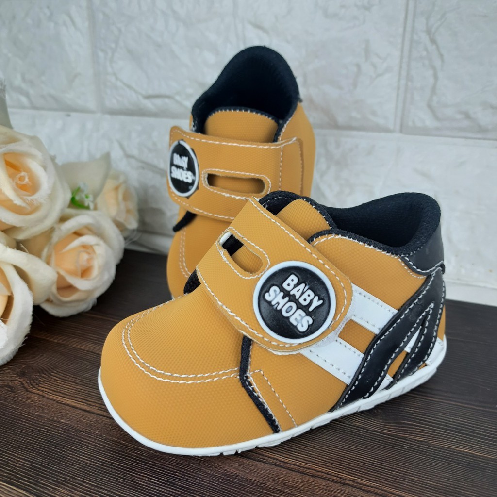 [TAMAN SEPATUKU] SEPATU TRENDY MURAH SNEAKER GARIS BABY SHOES 1-3 TAHUN SOL BUNYI CIT CIT GAX01