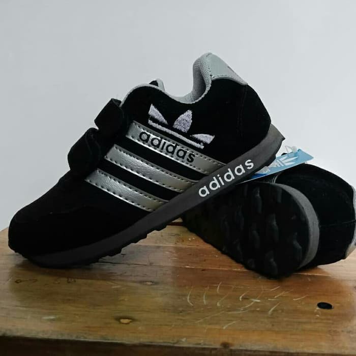 Dijual ADIDAS JUNIOR SEPATU ANAK ADIDAS 28 sd 37 Limited