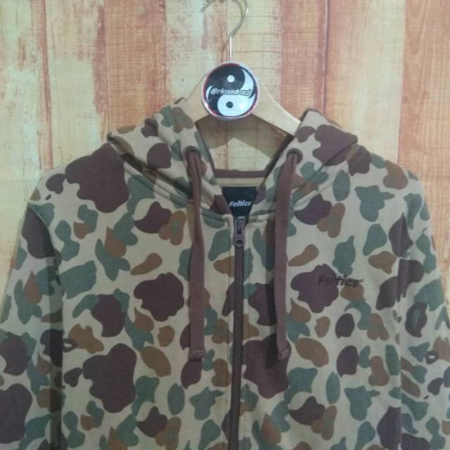 Zip Hoodie Feltics