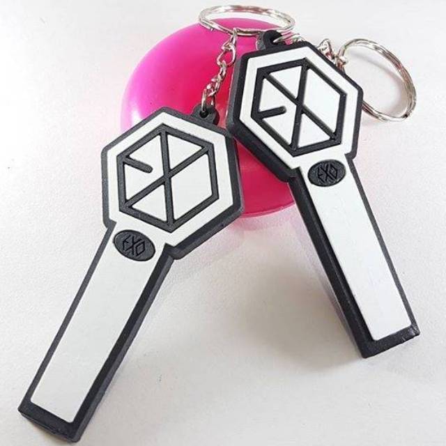 Gantungan kunci / keychain rubber exo light stick kpop