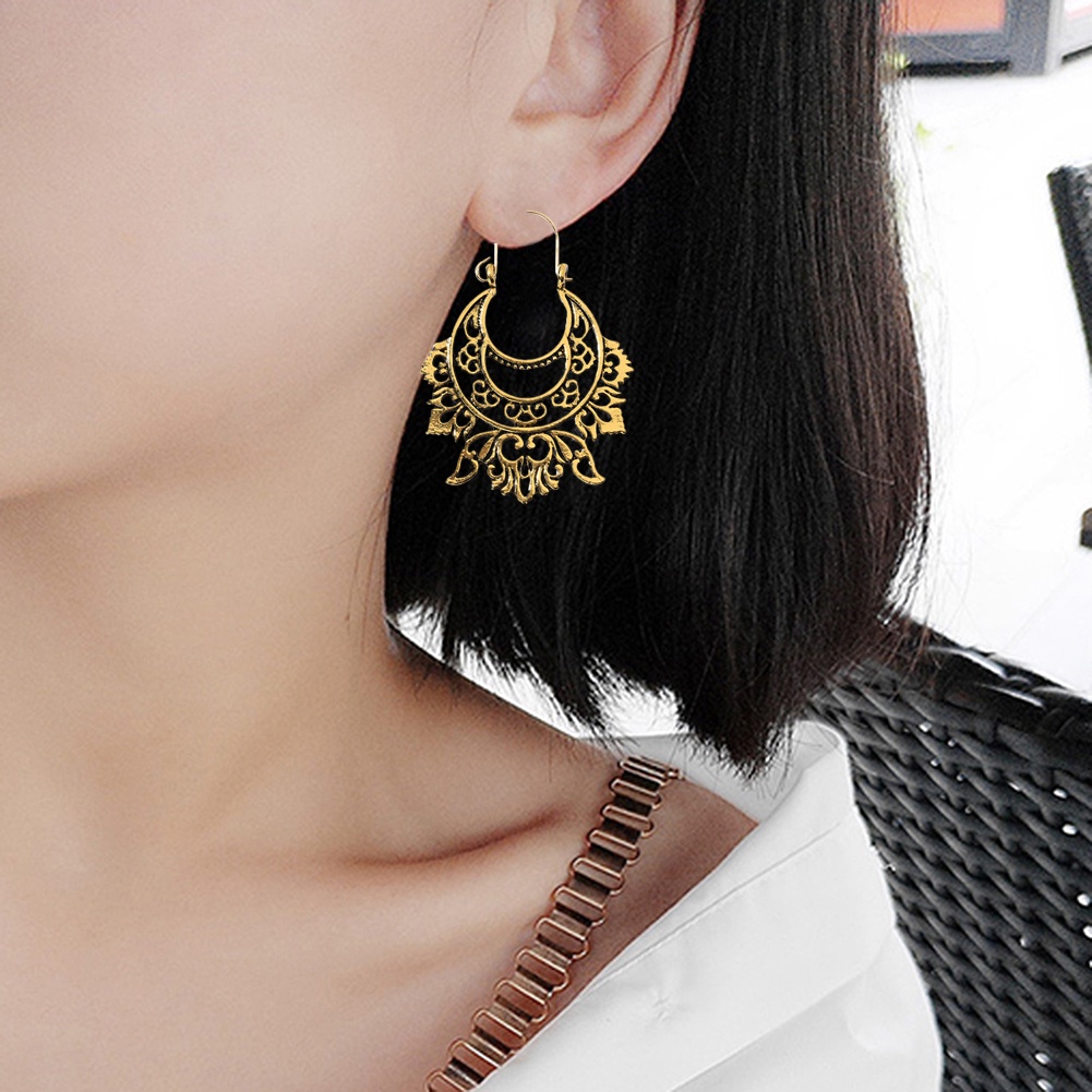 Hu Hu Hu Hu Hu Alat Bantu Pasang Kacamata♡ Anting Tusuk Gantung Wanita Desain Setengah Lingkaranukiran Hollow Gaya Vintage Untuk Hadiah