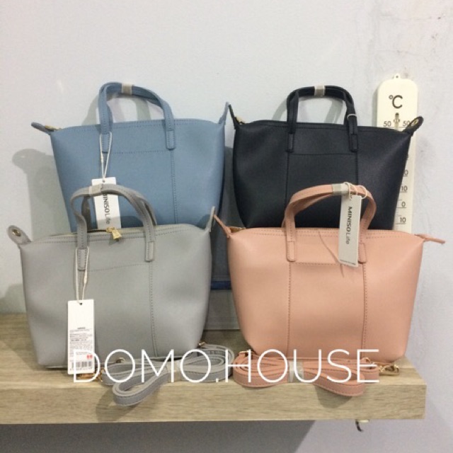 MINISO CLASSIC HANDBAG TAS SELEMPANG PERAHU SLING BAG TOTE MINISO CLASSIC HANDBAG TAS SELEMPANG PERAHU SLING BAG TOTE