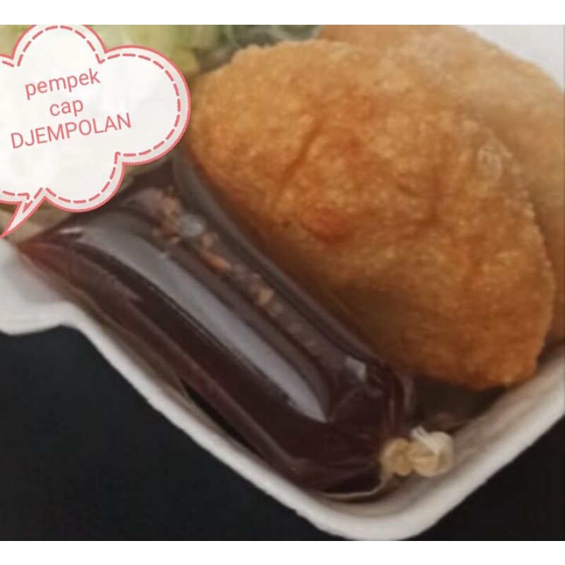 

pempek kapal selam cap DJEMPOLAN halal cuko khas Palembang empek mpek ikan mpek empek has