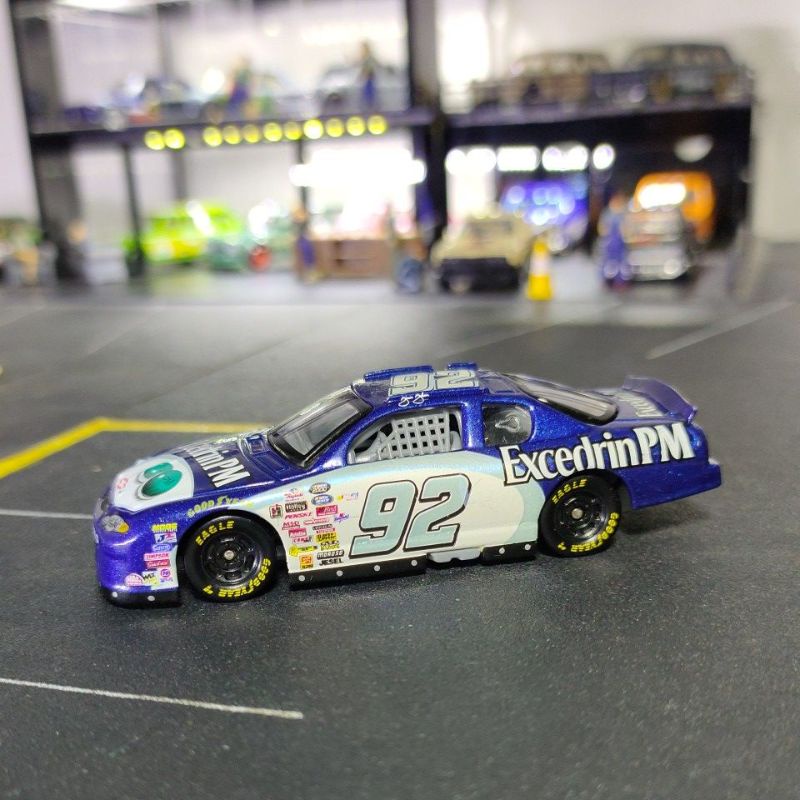 Racing Champions Nascar 2001 - Jimmie Johnson No.92 Excedrin PM 2nd Loose