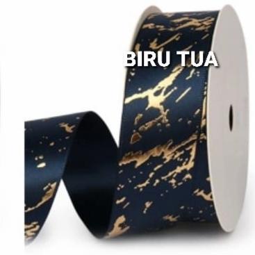 

Best Product!!! Pita Satin Exclusive Corak Mas Import Lebar 2,5Cm Harga Untuk 9 Meter - Paling Dicari