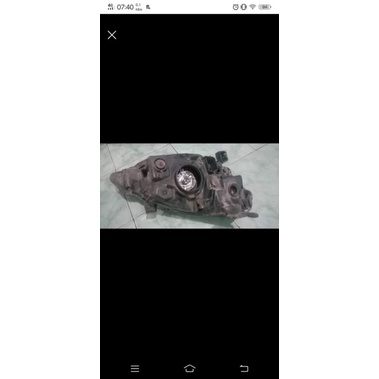 lampu depan kiri kanan aerio