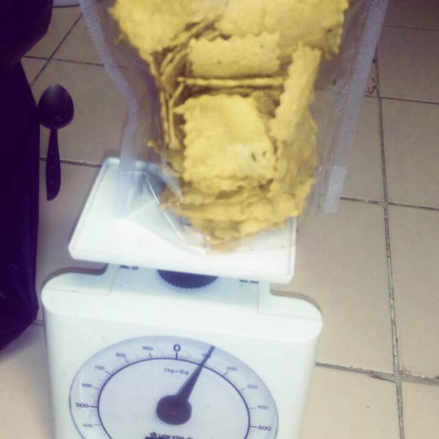 

Keripik bawang daun jeruk