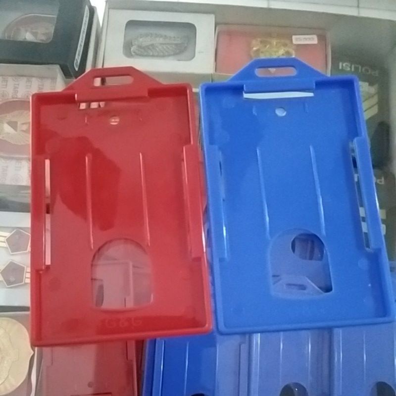 

ID Card Holder/Name Tag+ Yoyo Tarik