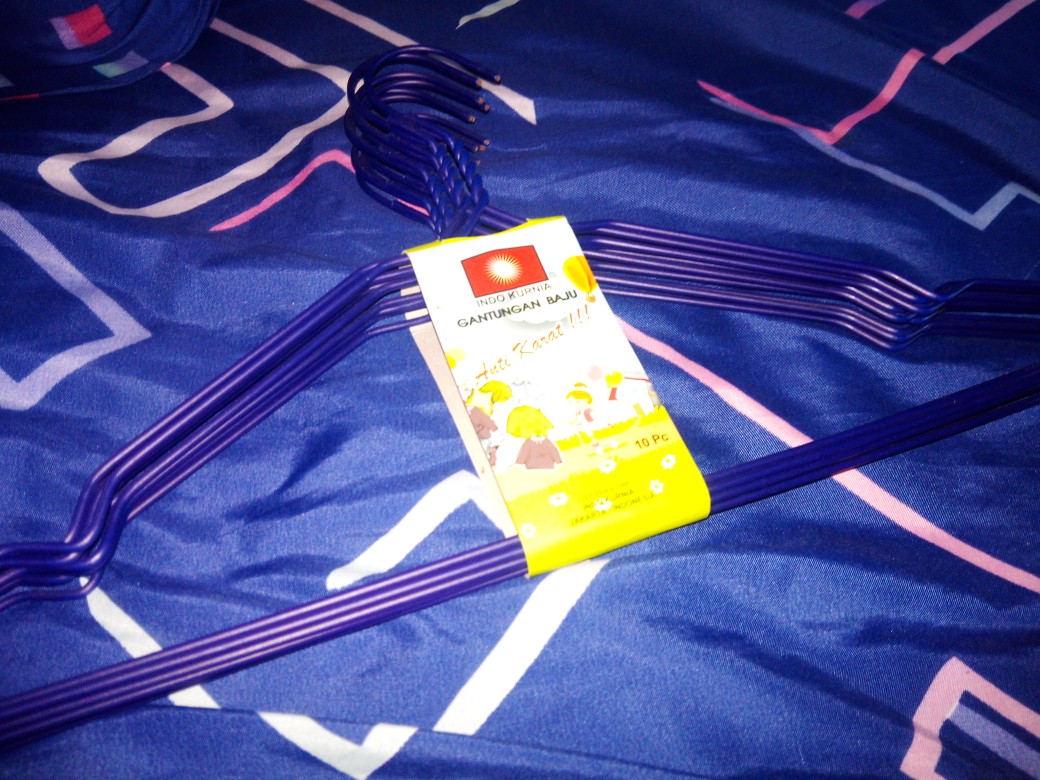 Hanger Baju Indo Kurnia Kawat Murah Display Toko Pakaian
