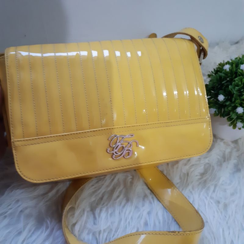 Preloved Ted Baker London auth