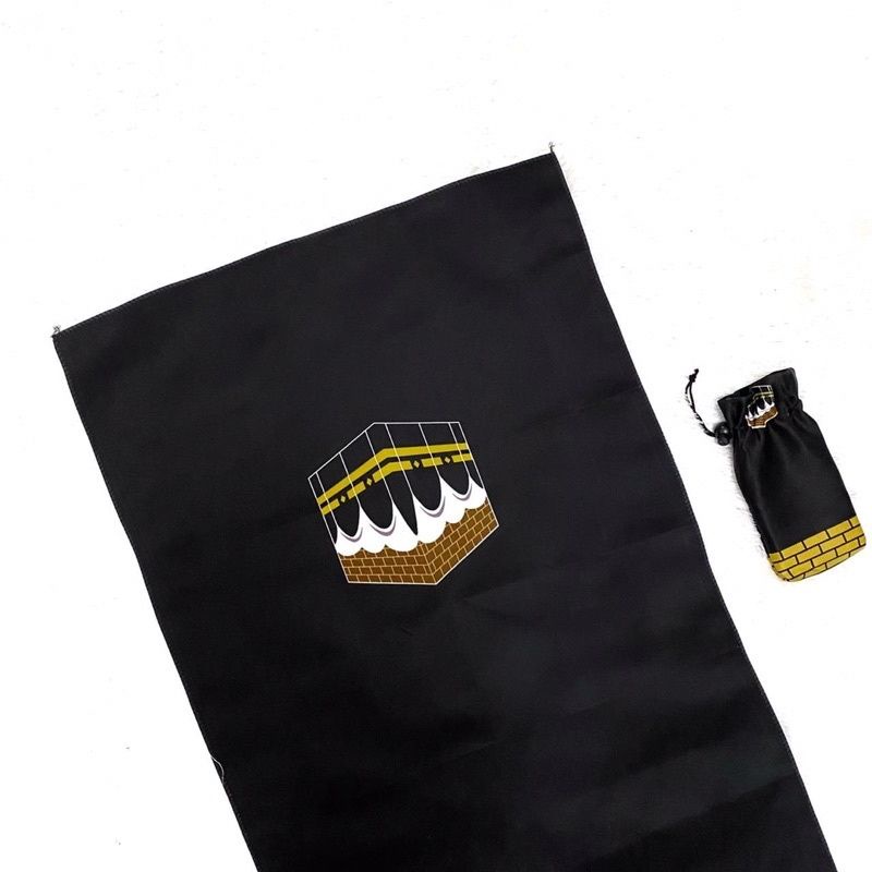 sajadah travel hitam, sajadah dan pouch sajadah, Sajadah kiswah