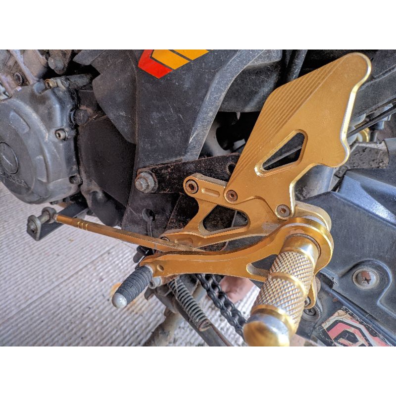 Foot Step Underbone CS1 fullset plus braket Footstep Underbone CS1