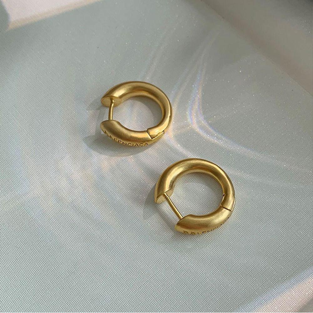 Rebuy Anting Emas Elegan Geometris Wanita Jarum Perak Tembaga Retro Perhiasan Perempuan