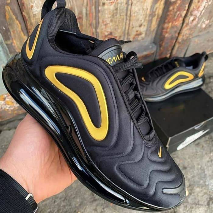 NIKE AIR MAX 720 "BLACK/METALLIC GOLD"