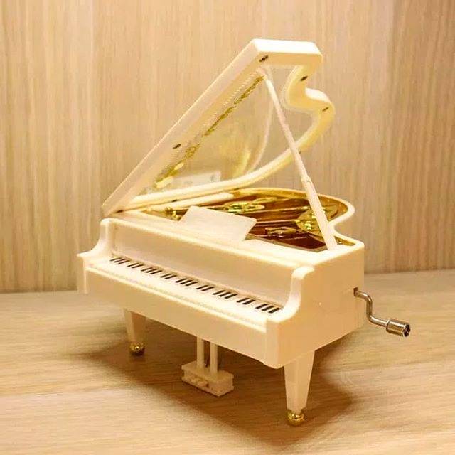 Kotak musik piano / balerina / kotak musik couple kado romantis unik