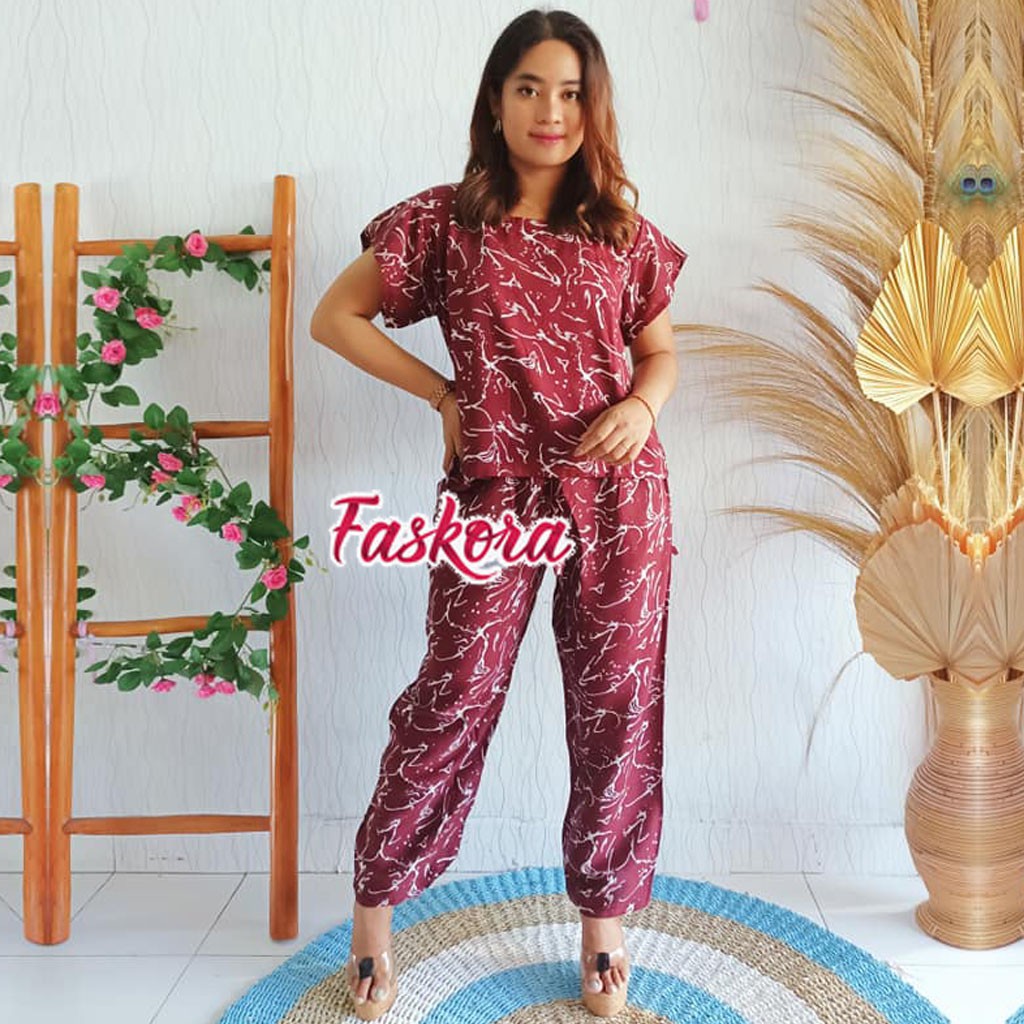 Setelan Rayon Jumbo Pendek XXL Lily / Piyama Wanita Dewasa Jumbo / Pajamas Rayon Set Lengan Pendek