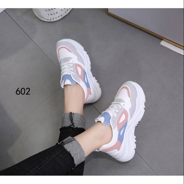Sepatu Kelsey 602