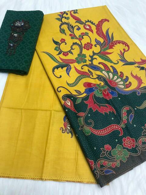 Kain Batik Hitam Manis