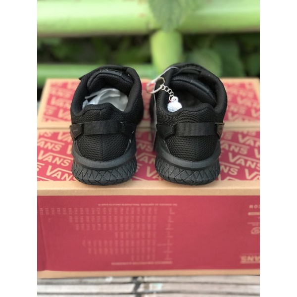 Sepatu sekolah PROATT PI 600 sz 31-38full black