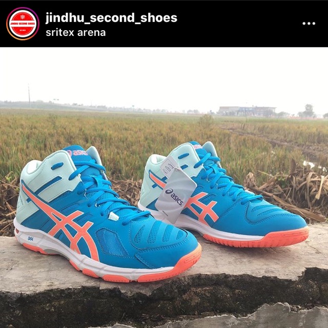 Asics Gel-Beyond MT 5 Midle Sepatu Indor Sepatu Volli
