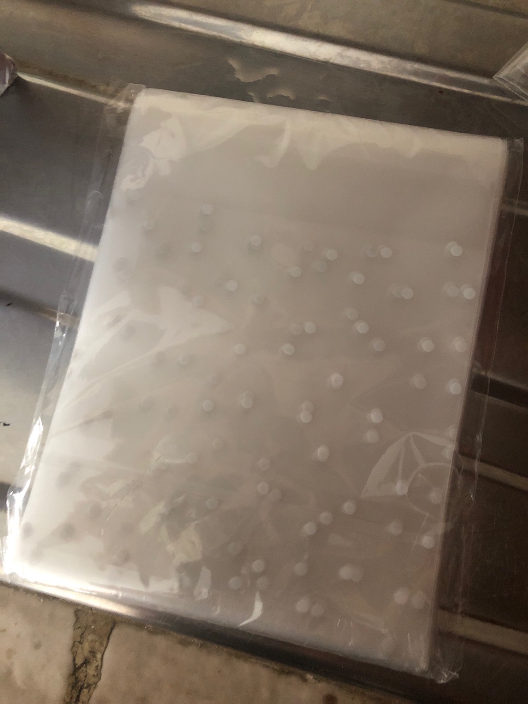 100pcs Kantong Plastik Motif Dot Warna Putih Dengan Perekat Untuk Permen/kue