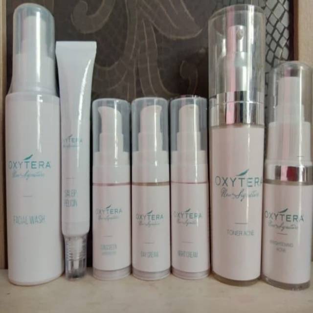 Oxytera New Signature Acne/ Paket perawatan wajah berjerawat Oxytera
