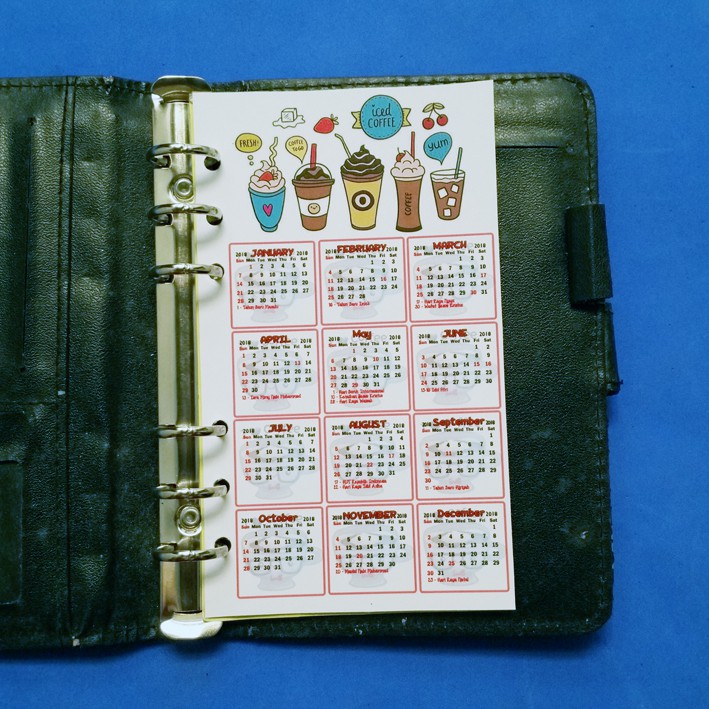 

Kalender 2024 Coffee Vector Binder Organizer 2 Ring, 6 Ring, 20 Ring, 26 Ring (Tahun bisa request) Glossy Murah