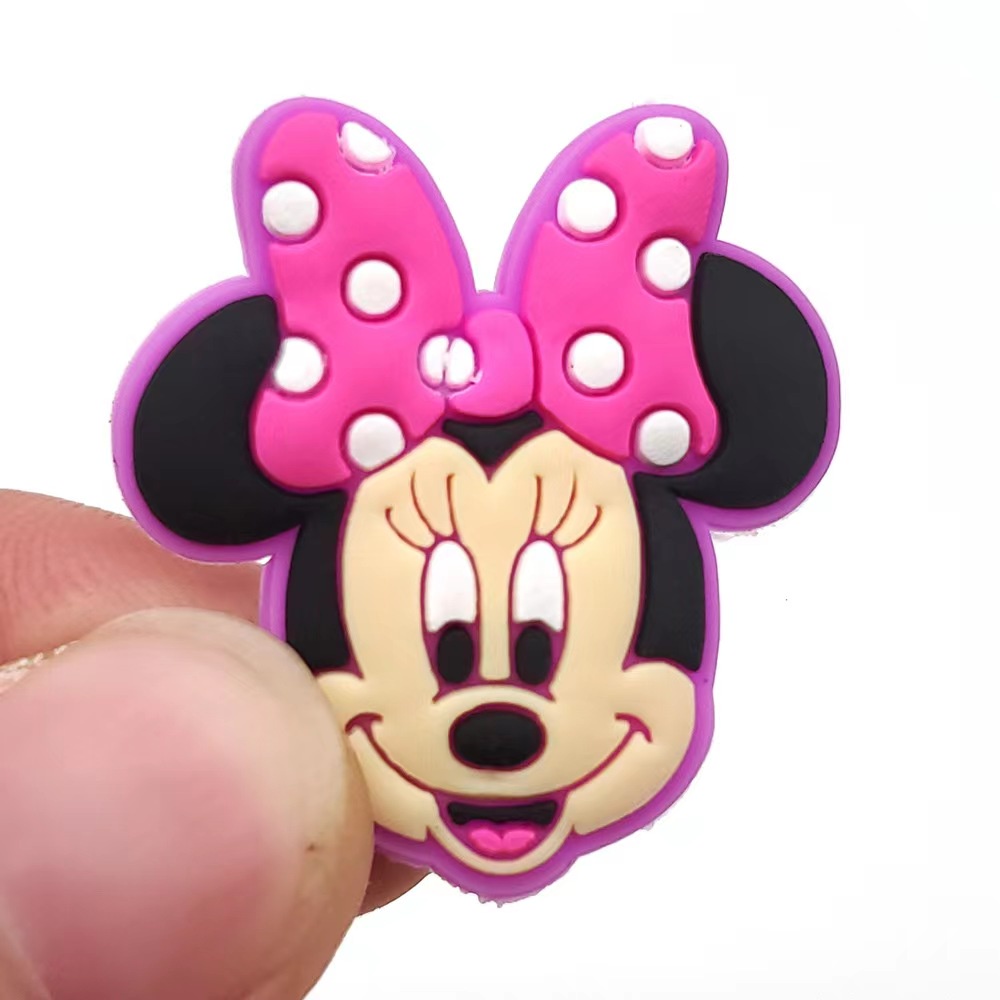 Charms Pin Bentuk Mickey Mouse Untuk Sepatu Task