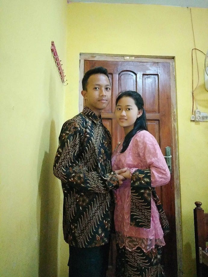 Maura Couple - Sania Ruffle Batik Couple Ori Ndoro Jowi Garansi Termurah Shopee - Batik