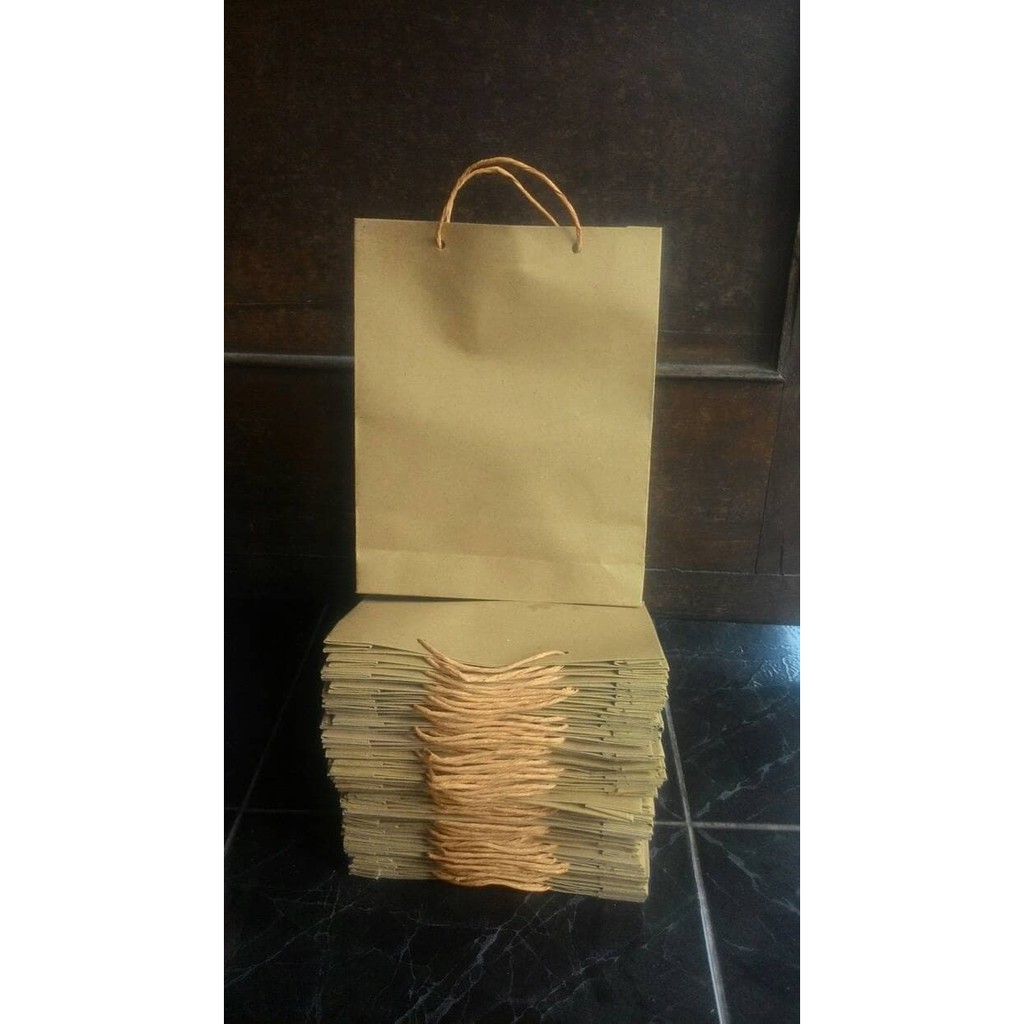 

Paper Bag | Shopping Bag | Tas Kertas /Kantong Kertas/ Polos Ukuran 18 x 5 x 22