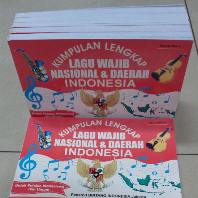 Buku Kumpulan Lagu Wajib Nasional dan daerah