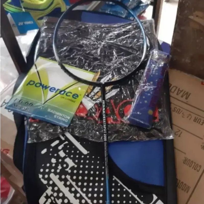 Raket Badminton Pro Ace Ss 1000 Komplit Tas Senar Kaos