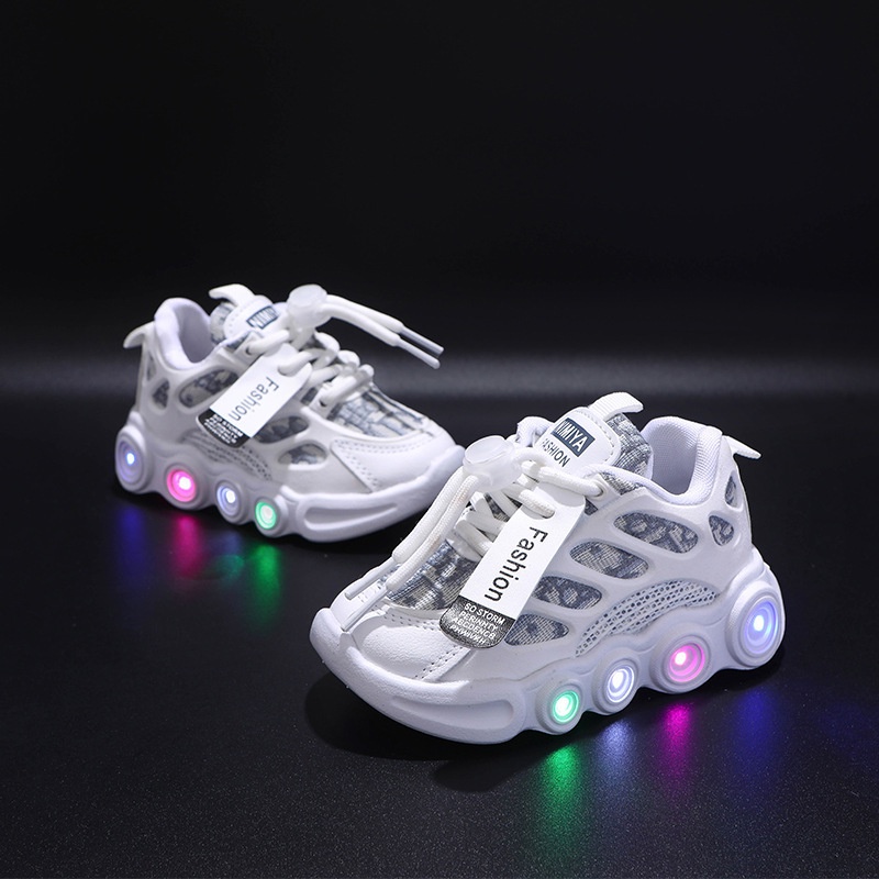 HappyOliver JESSEY LED Sepatu Sneakers Anak Laki / Perempuan LED Menyala Import sekolah