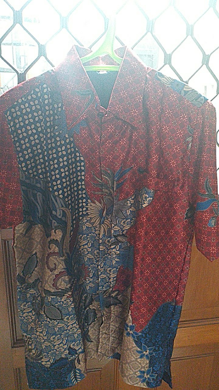 Kemeja Batik Semi Sutra Berfuring Lengan Pendek Elegan Size Jumbo M L Xl Xxl Halus Nyaman Dan Adem 1