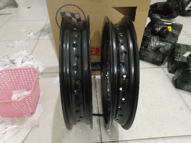 velg jari jari ring 14 215 250 x 14 / velak champ 14 / velg mio beat scoopy vario xeon dll